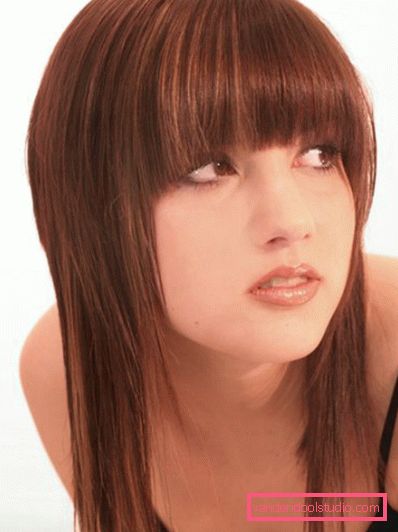 Corte de pelo Aurora de pelo largo y medio.