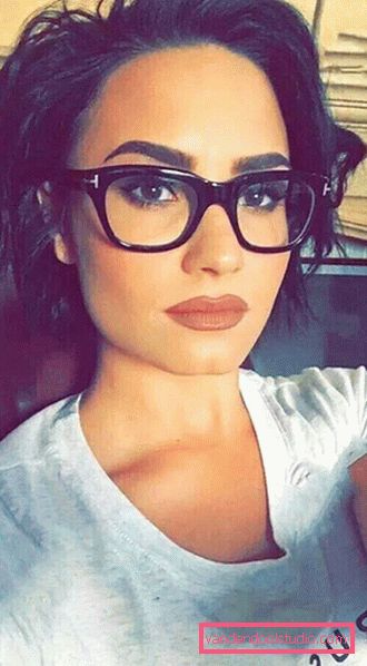 Las actrices de pelo corto son los peinados más famosos.