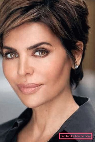 Las actrices de pelo corto son los peinados más famosos.