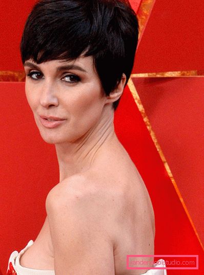 Las actrices de pelo corto son los peinados más famosos.