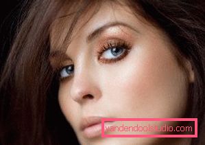meykap- ojos grises cabello castaño meykap- ojos grises cabello castaño