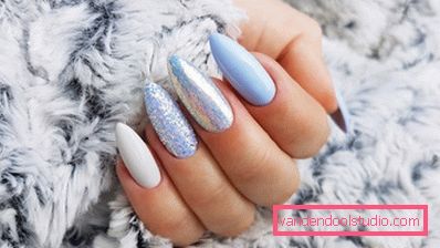 Hermosa manicura en las uñas afiladas 2019-2020.